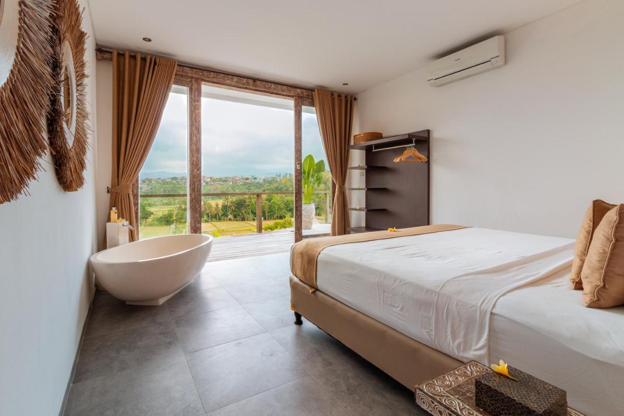 Villa Rasa Senang, With Private Cook And Pool Karangasem  Ngoại thất bức ảnh