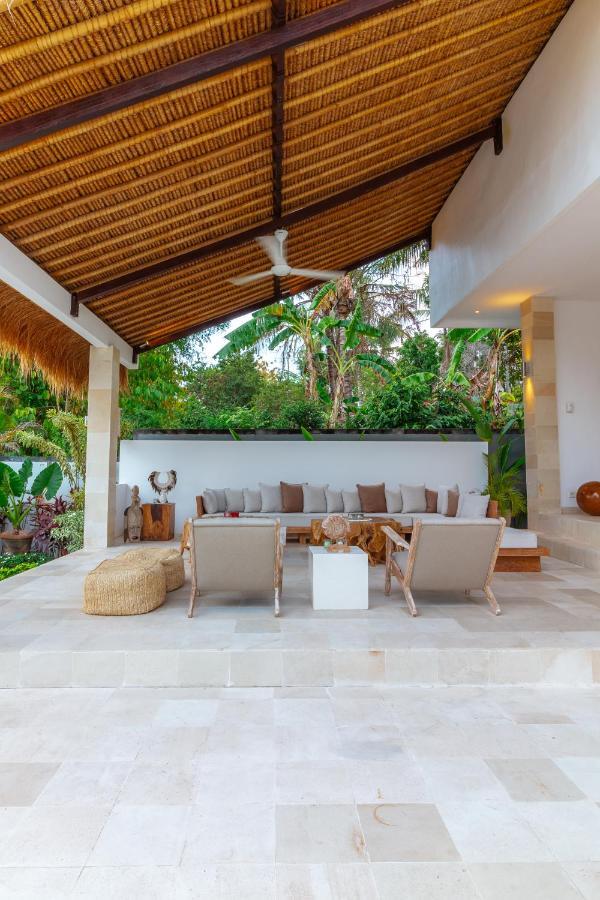 Villa Rasa Senang, With Private Cook And Pool Karangasem  Ngoại thất bức ảnh
